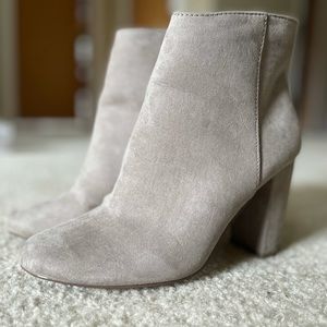 Gray ankle boots | Size 6.5